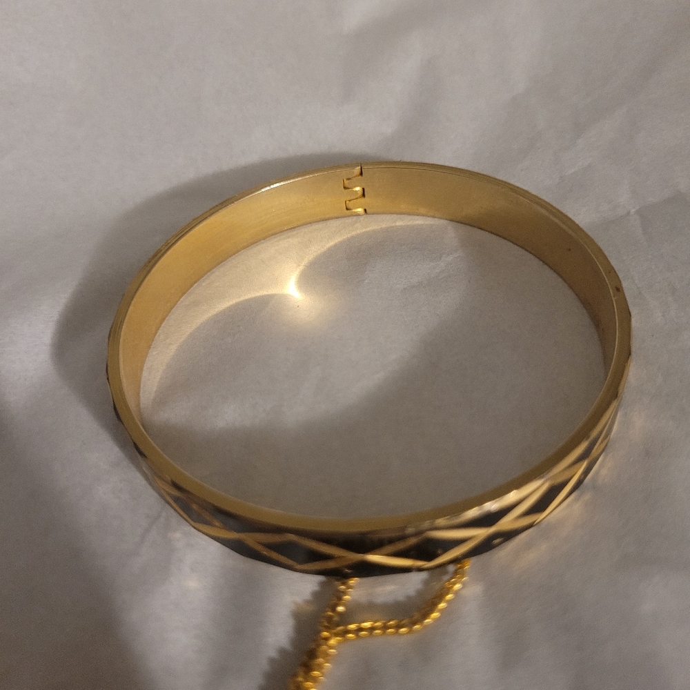 Gold Black Diamond Color Bracelet - Picture 4 of 9